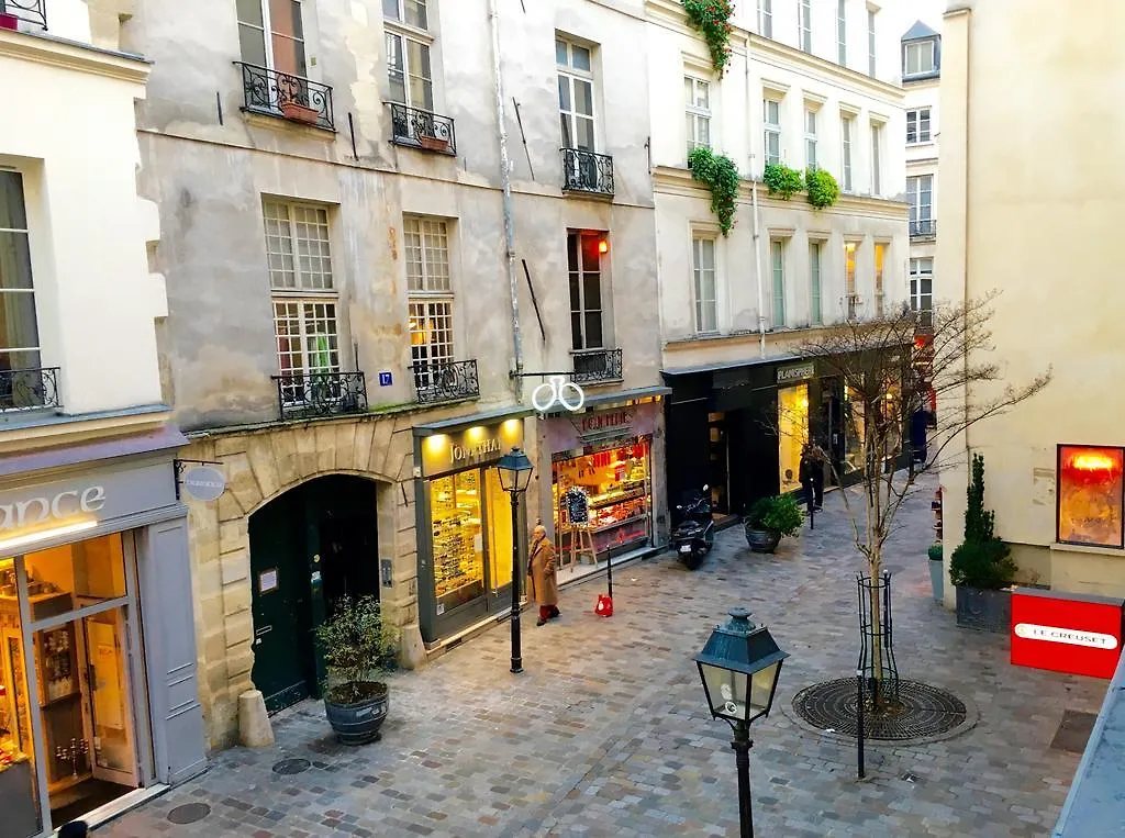 Lägenhet Le Marais Rosiers Paris